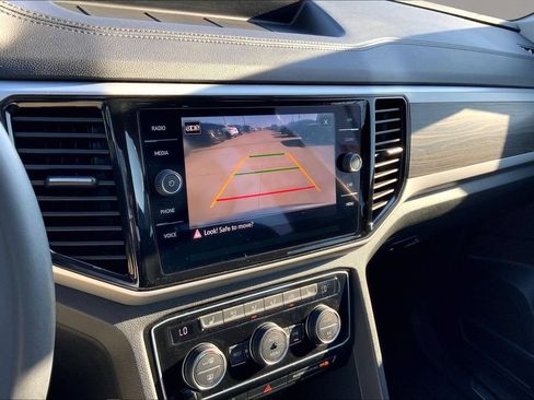 Certified 2023 Volkswagen Atlas SE FWD image 21
