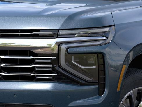 New 2026 Chevrolet Suburban Premier RWD image 10