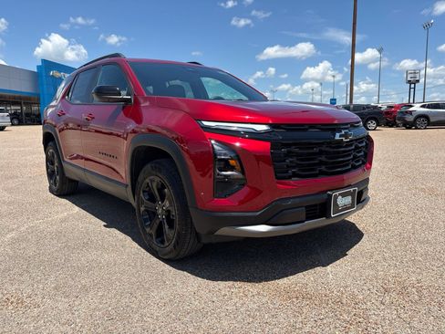 New 2026 Chevrolet Equinox LT w/ Convenience Package II FWD image 8