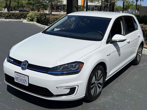 Used 2015 Volkswagen e-Golf SEL Premium image 15
