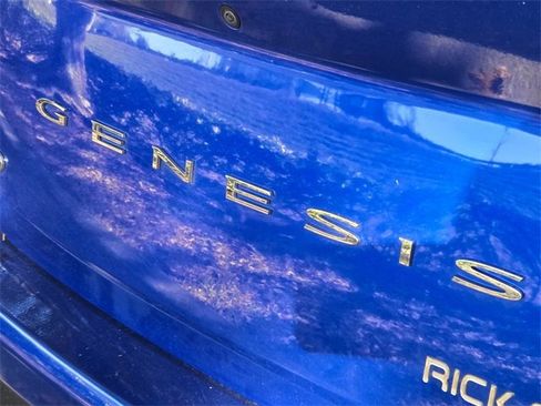 Used 2023 Genesis G70 3.3T w/ Sport Advanced Package image 8