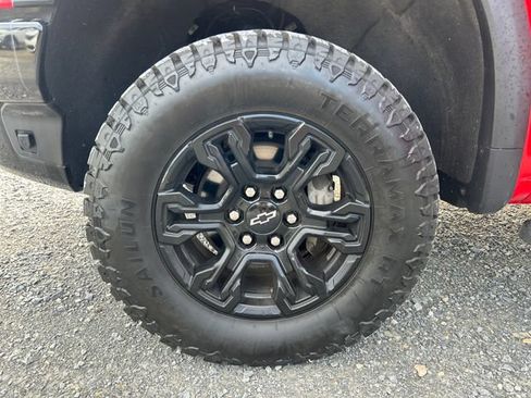 Used 2024 Chevrolet Silverado 1500 ZR2 AWD/4WD image 26