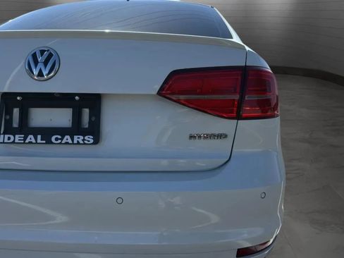 Used 2016 Volkswagen Jetta SEL Premium FWD image 44