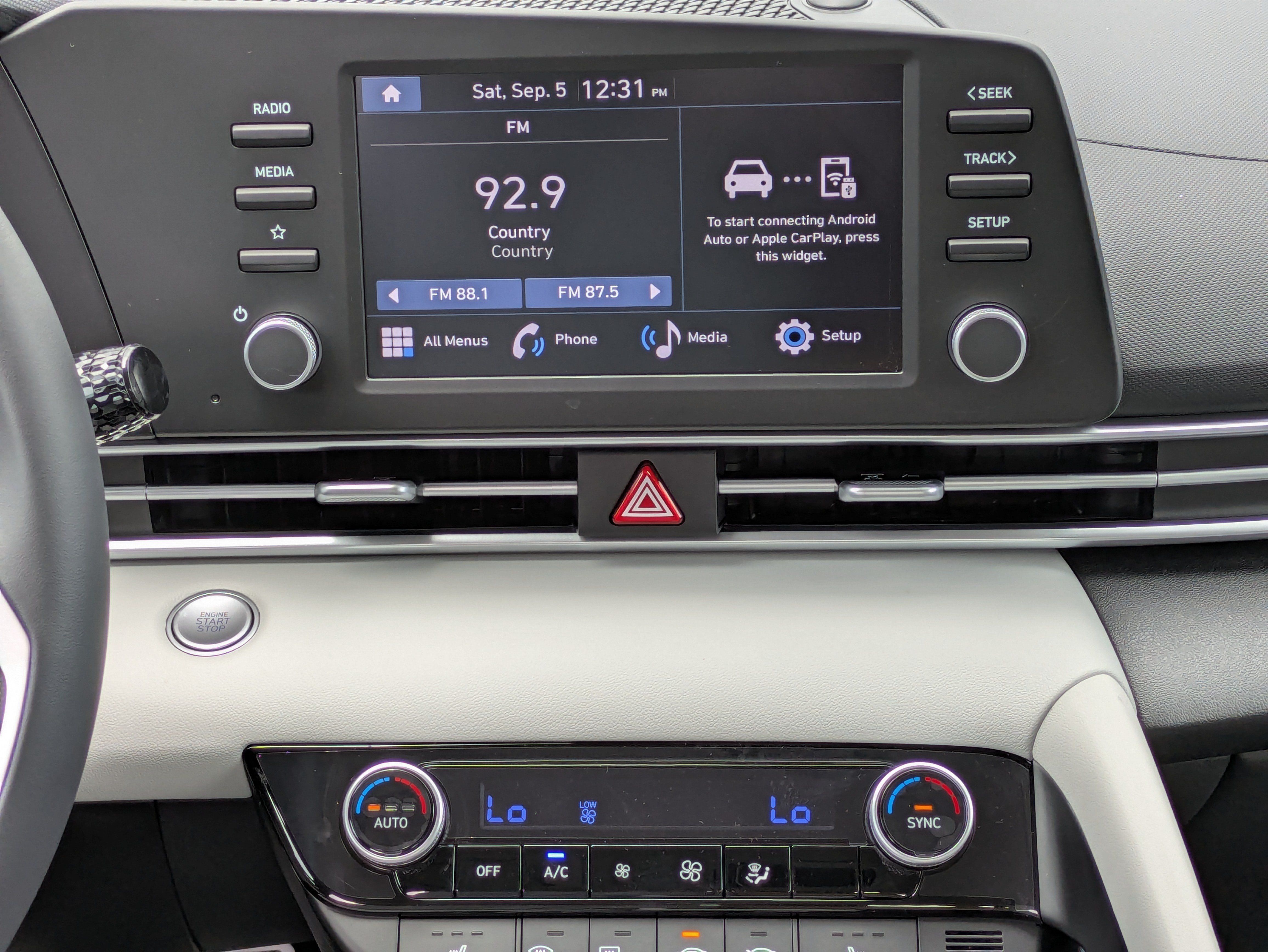 New 2026 Hyundai Elantra SEL Sport FWD image 16