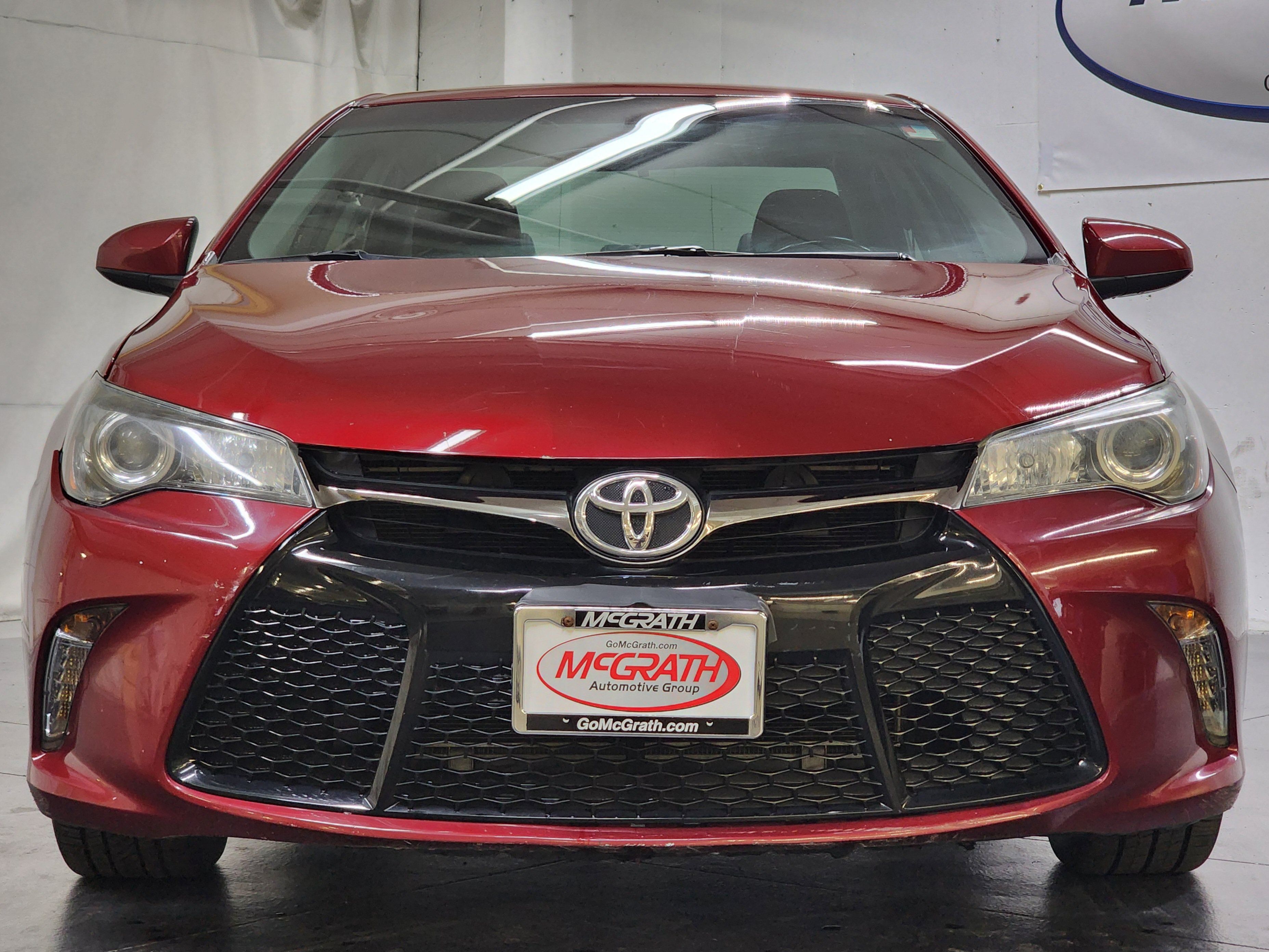 Used 2016 Toyota Camry XSE w/ Moonroof Package FWD image 12