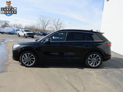 Used 2025 Lincoln Corsair Grand Touring w/ Equipment Group 301A AWD/4WD image 2
