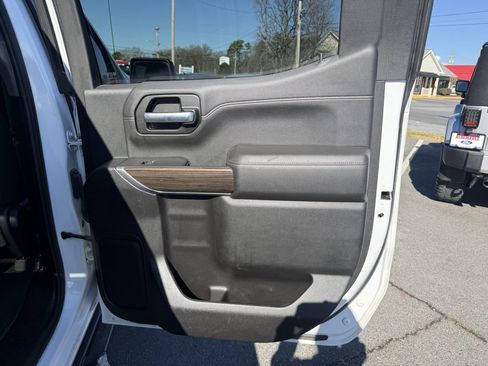 Used 2020 Chevrolet Silverado 1500 LT Trail Boss image 33