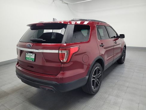 Used 2017 Ford Explorer FWD image 9