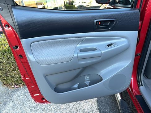 Used 2010 Toyota Tacoma 4x4 Double Cab V6 image 17