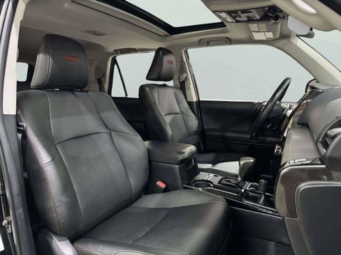 Used 2019 Toyota 4Runner TRD Off-Road Premium AWD/4WD image 43