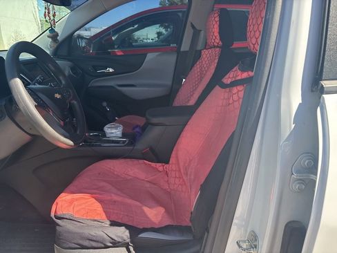 Used 2020 Chevrolet Equinox LS w/ LS Convenience Package FWD image 6