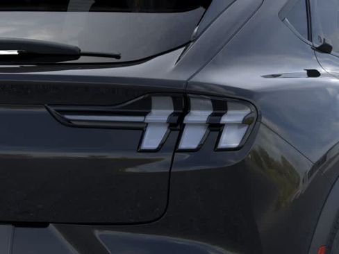 New 2026 Ford Mustang Mach-E Select RWD image 21