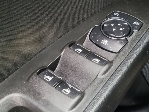 Used 2020 Ford Fusion SE image 27