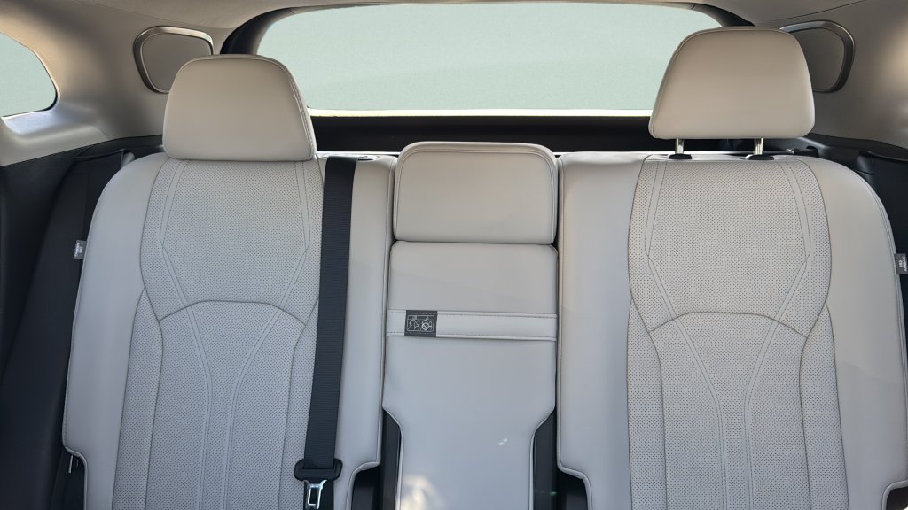 Used 2021 Lexus RX 350 AWD w/ Luxury Package image 18