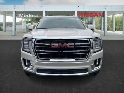 Used 2021 GMC Yukon XL SLT w/ Rear Media and Nav Package image 7