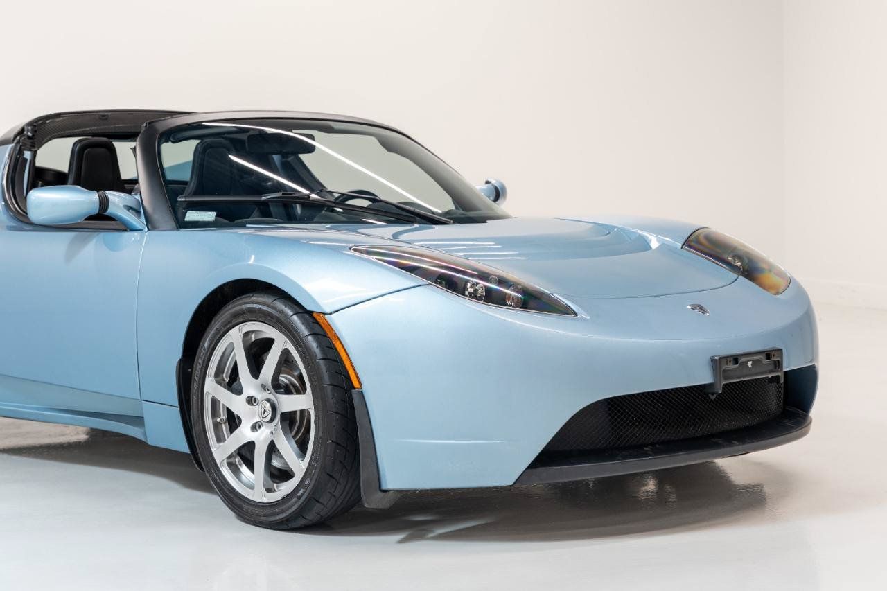 Used 2008 Tesla Roadster RWD image 10