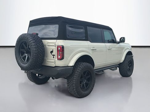 Used 2025 Ford Bronco Outer Banks AWD/4WD image 5