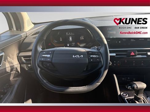 Used 2026 Kia Sportage LX FWD image 14