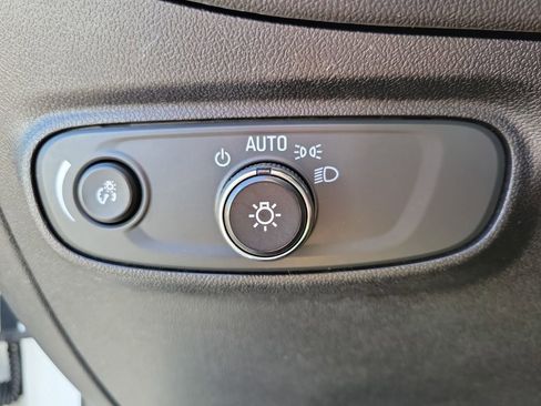 Used 2019 Chevrolet Equinox LT FWD image 20
