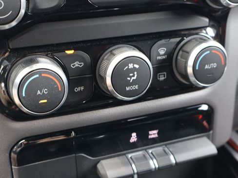 Used 2024 RAM 1500 Rebel AWD/4WD image 22