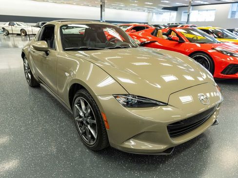 Used 2023 MAZDA MX-5 Miata Grand Touring image 3