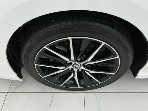 Used 2021 Toyota Camry SE FWD image 45