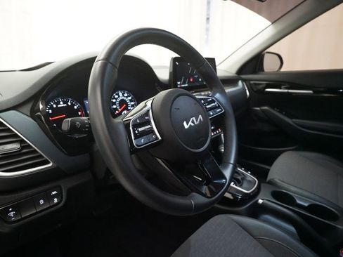 Used 2022 Kia Seltos S image 8