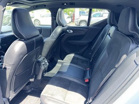 Used 2021 Volvo XC40 P8 Recharge AWD/4WD image 6