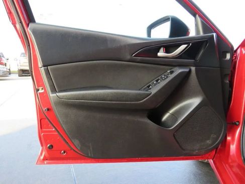 Used 2016 MAZDA MAZDA3 i Sport image 37