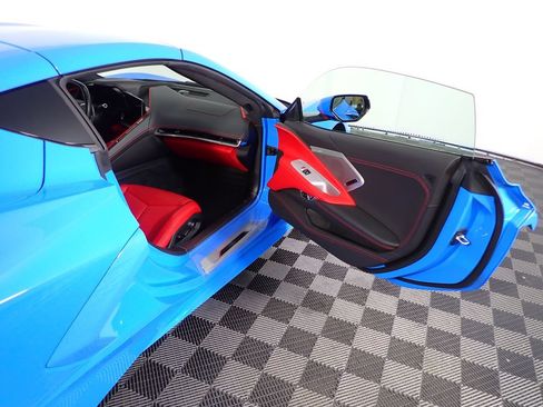 Used 2022 Chevrolet Corvette Stingray Premium Cpe w/ Z51 Performance Package RWD image 34