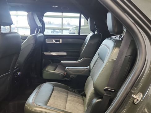 Used 2022 Ford Explorer Timberline w/ Timberline Technology Package AWD/4WD image 11