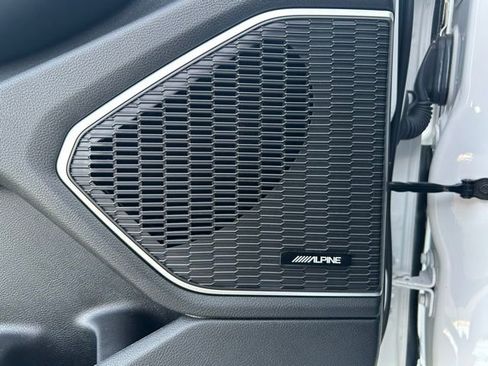 Used 2023 Jeep Grand Cherokee Limited w/ Black Appearance Package image 29