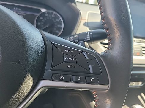 Used 2022 Nissan Altima 2.5 SR AWD/4WD image 25