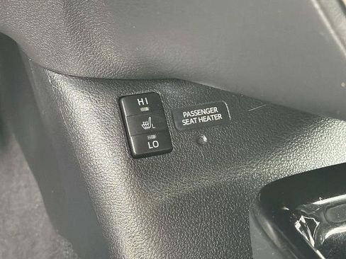 Used 2019 Toyota Prius Prime Advanced FWD image 25