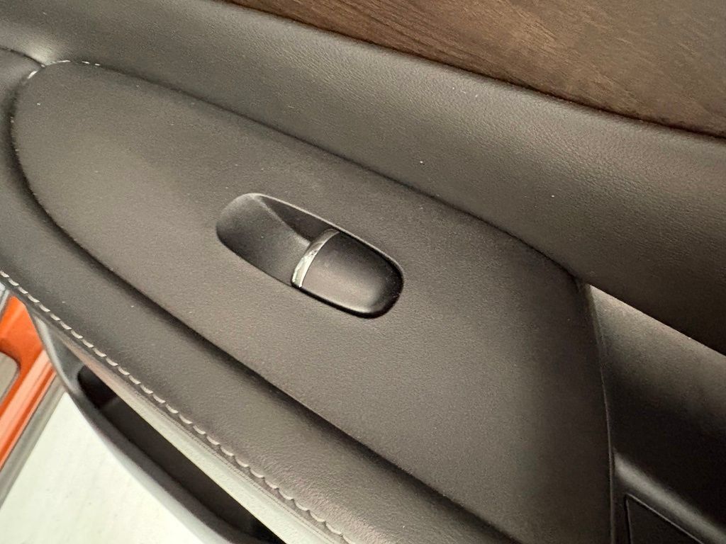 Used 2019 Nissan Murano Platinum w/ Cargo Package FWD image 16