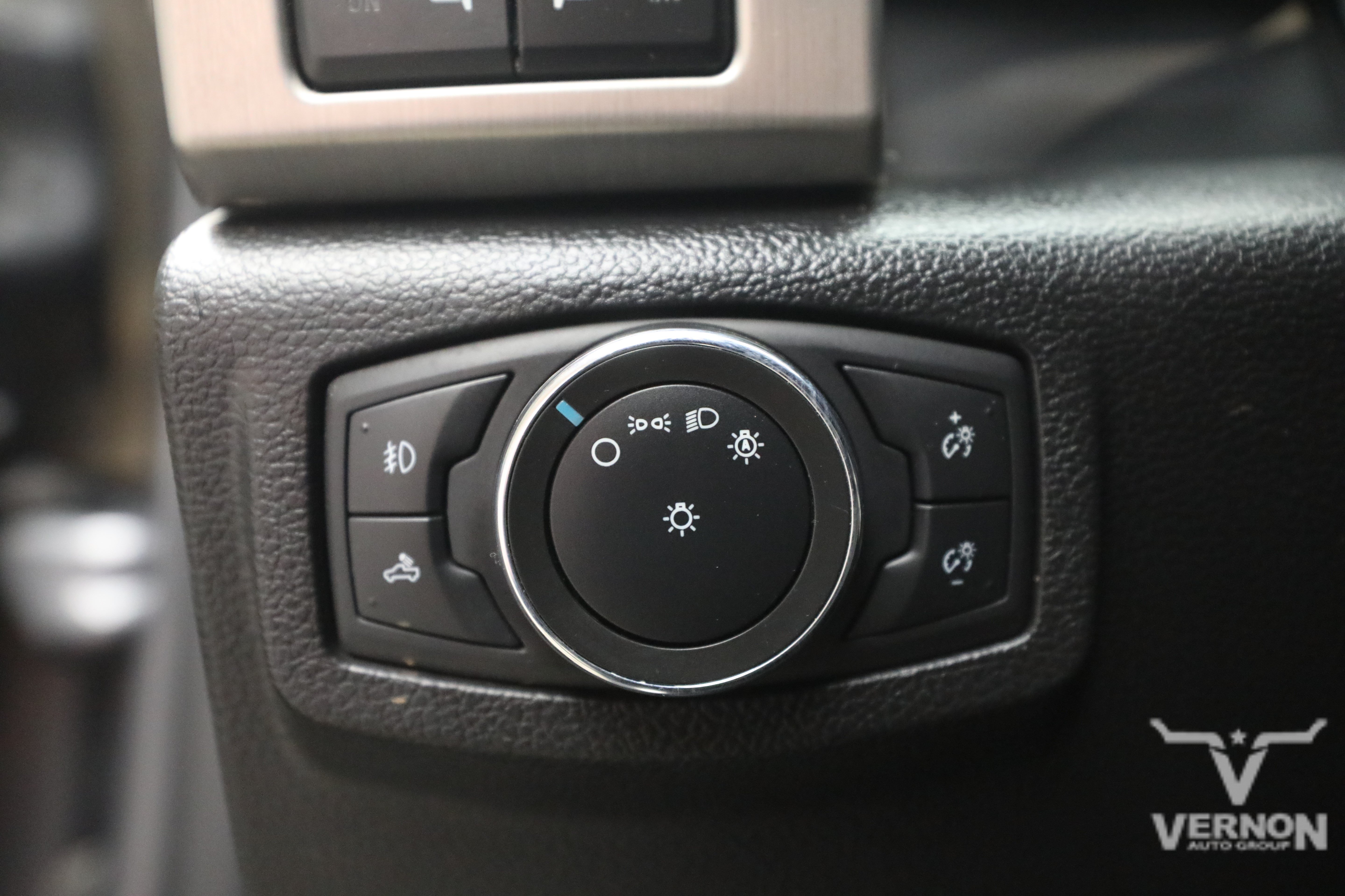 Used 2021 Ford F350 Platinum AWD/4WD image 15