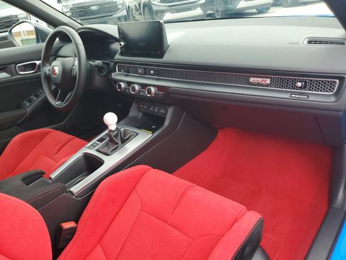 Used 2025 Honda Civic Type R image 18