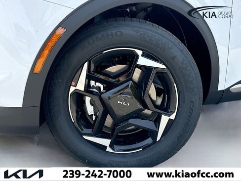 New 2026 Kia Sportage EX FWD image 36