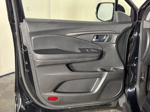 Used 2020 Honda Ridgeline Sport image 10