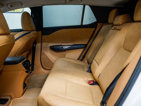 Used 2024 Lexus RZ 300e Premium image 18