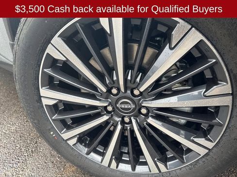 New 2026 Nissan Pathfinder Platinum image 38