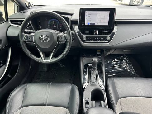Used 2024 Toyota Corolla XSE FWD image 16