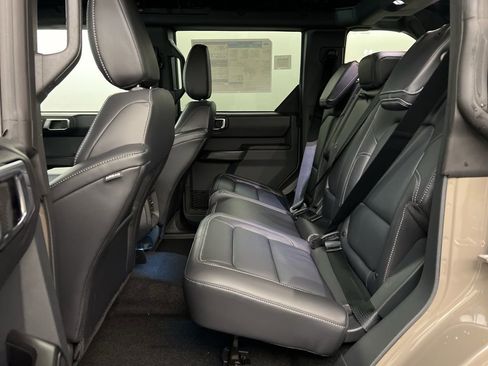 New 2025 Ford Bronco Outer Banks image 31