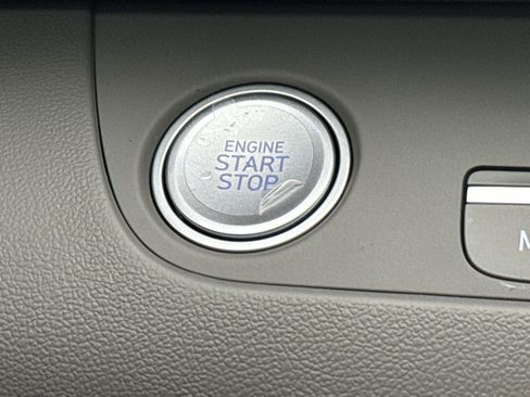 Certified 2025 Hyundai Elantra SEL w/ Cargo Package image 34