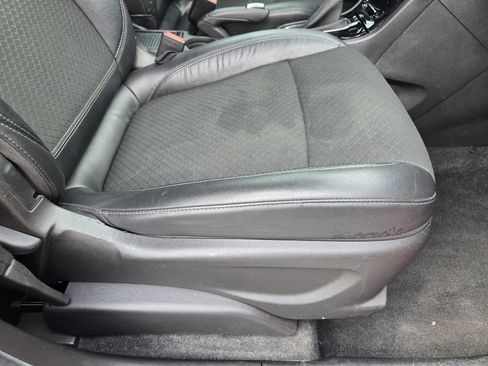 Used 2017 Buick Encore Preferred FWD image 21