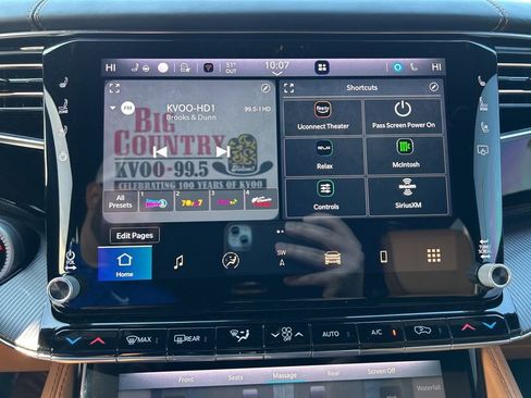 Used 2023 Jeep Grand Wagoneer Series III w/ Rear Seat Video Group 1 image 19