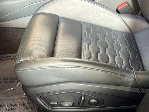 Used 2022 Audi RS e-tron GT w/ Carbon Performance Package image 17