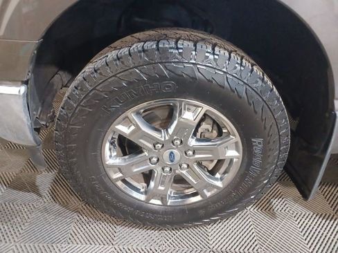 Used 2023 Ford F150 XLT w/ XTR Package image 18