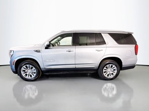 Used 2025 GMC Yukon Denali AWD/4WD image 6