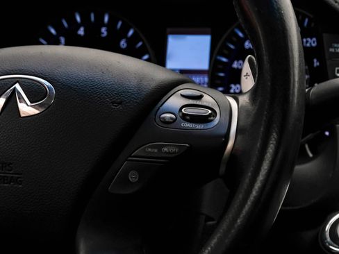 Used 2011 INFINITI M37 w/ Sport Pkg RWD image 17